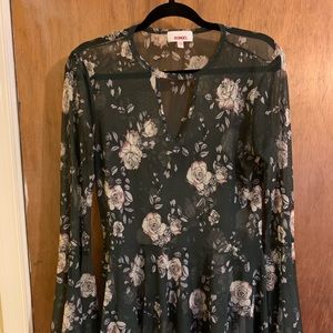 Bongo | sheer blouse with bell sleeves. Size Large